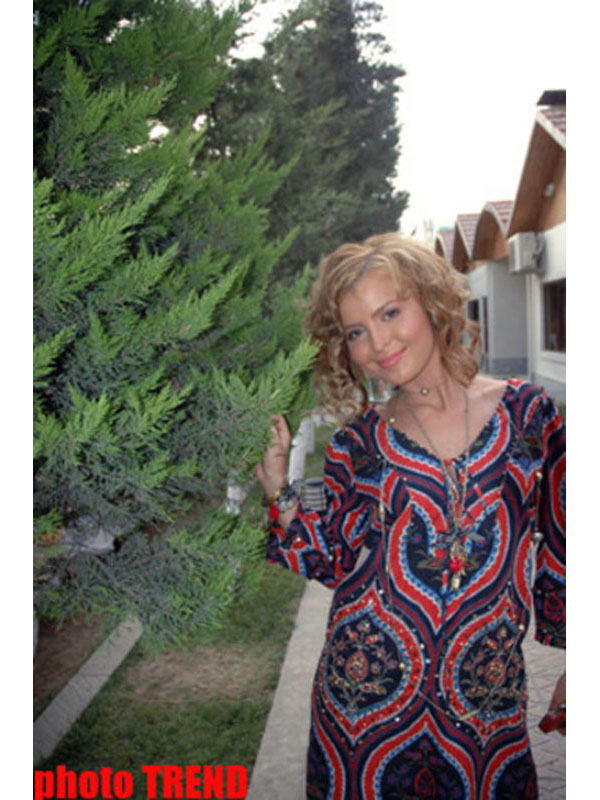 Певица Севда Яхъяева: "Пусть никто ничего другого не подумает" - ФОТО