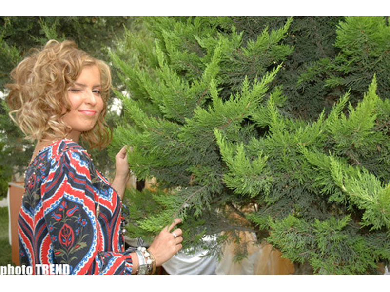 Певица Севда Яхъяева: "Пусть никто ничего другого не подумает" - ФОТО