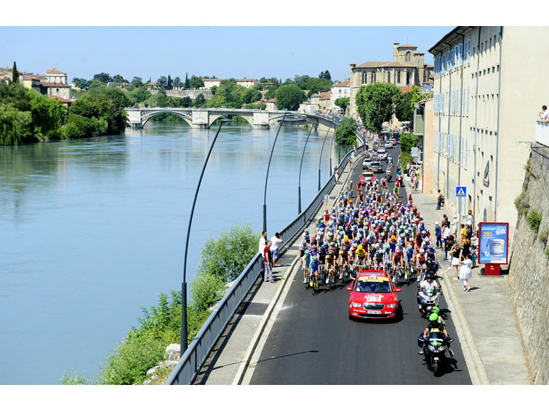 Гонки по дорогам ада: Tour De France 2010 - ФОТОСЕССИЯ - ЧАСТЬ 2