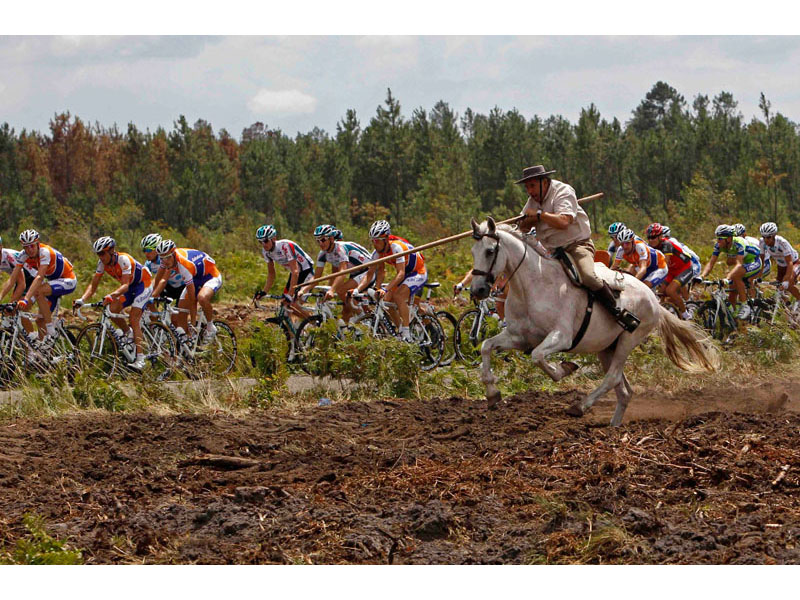 Гонки по дорогам ада: Tour De France 2010 - ФОТОСЕССИЯ - ЧАСТЬ 2