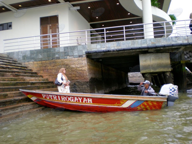 "Туристические записки": "Лодка по имени "Наташа": Бруней – жизнь на воде" - ФОТО