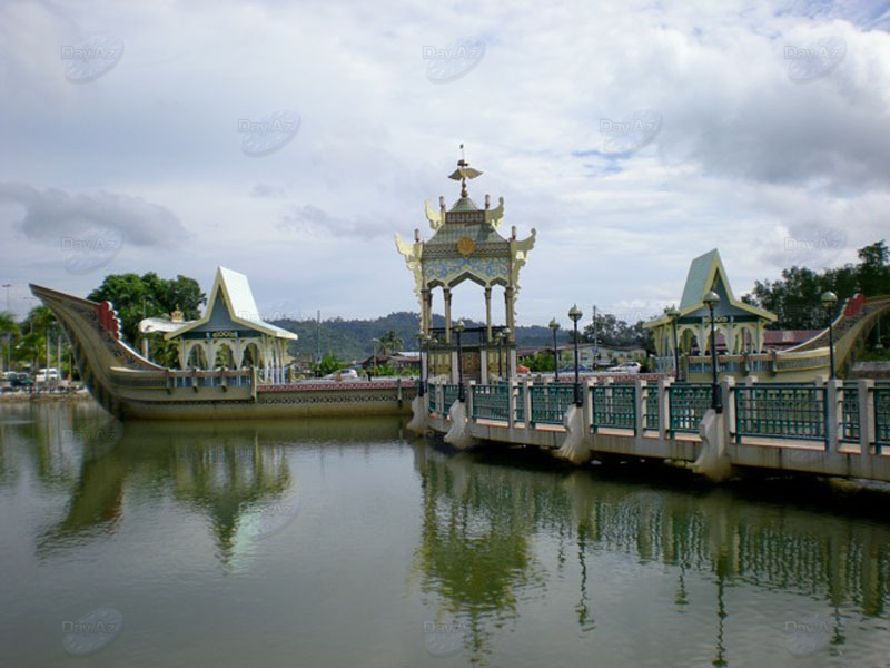 "Туристические записки": "Лодка по имени "Наташа": Бруней – жизнь на воде" - ФОТО