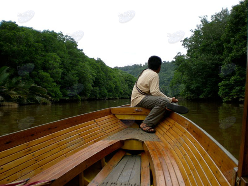 "Туристические записки": "Лодка по имени "Наташа": Бруней – жизнь на воде" - ФОТО