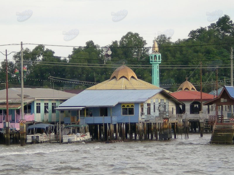 "Туристические записки": "Лодка по имени "Наташа": Бруней – жизнь на воде" - ФОТО