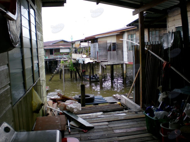 "Туристические записки": "Лодка по имени "Наташа": Бруней – жизнь на воде" - ФОТО