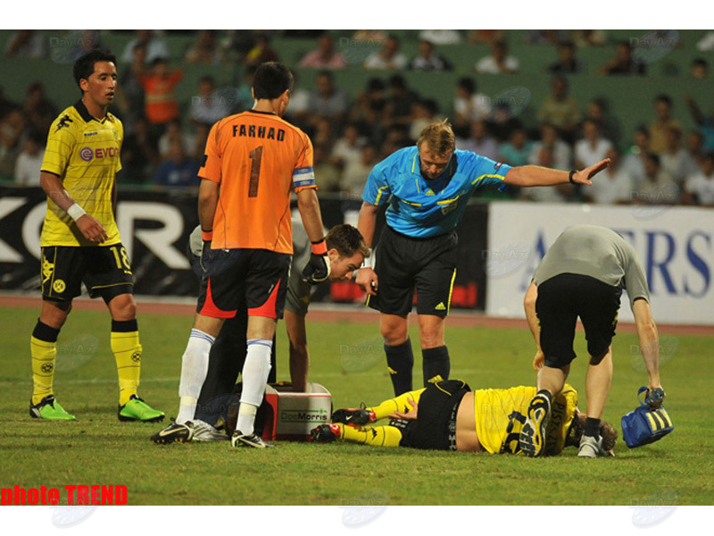 Ответный футбольный матч раунда плей-офф Лиги Европы "Карабах" - "Боруссия" - ФОТОСЕССИЯ