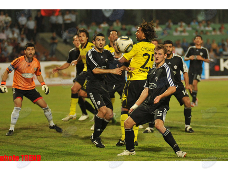 Ответный футбольный матч раунда плей-офф Лиги Европы "Карабах" - "Боруссия" - ФОТОСЕССИЯ