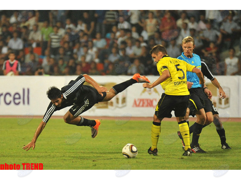 Ответный футбольный матч раунда плей-офф Лиги Европы "Карабах" - "Боруссия" - ФОТОСЕССИЯ