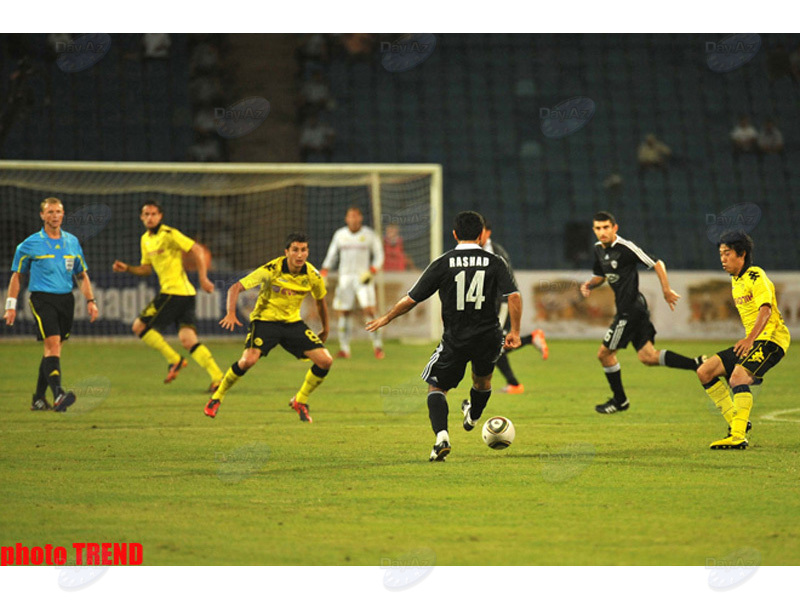 Ответный футбольный матч раунда плей-офф Лиги Европы "Карабах" - "Боруссия" - ФОТОСЕССИЯ