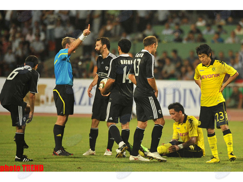 Ответный футбольный матч раунда плей-офф Лиги Европы "Карабах" - "Боруссия" - ФОТОСЕССИЯ