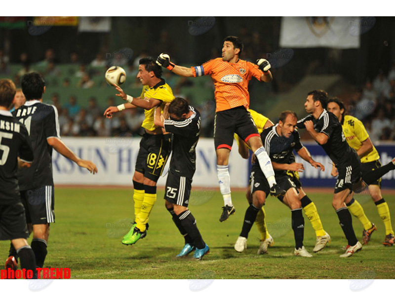 Ответный футбольный матч раунда плей-офф Лиги Европы "Карабах" - "Боруссия" - ФОТОСЕССИЯ