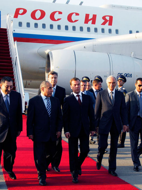 Президент Ильхам Алиев: "Право народа на самоопределение не должно подразумевать нарушение территориальной целостности стран" - ОБНОВЛЕНО - ФОТО