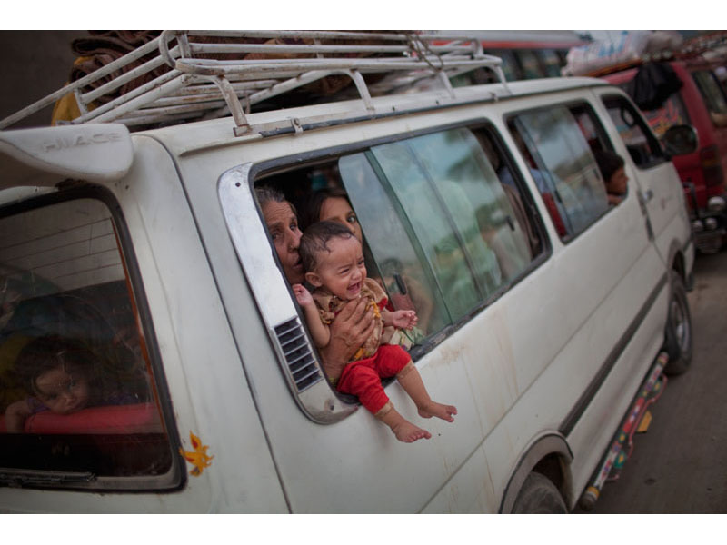 Выхода нет: часы ожидания в крупнейших дорожных пробках в разных уголках земного шара - ФОТОСЕССИЯ