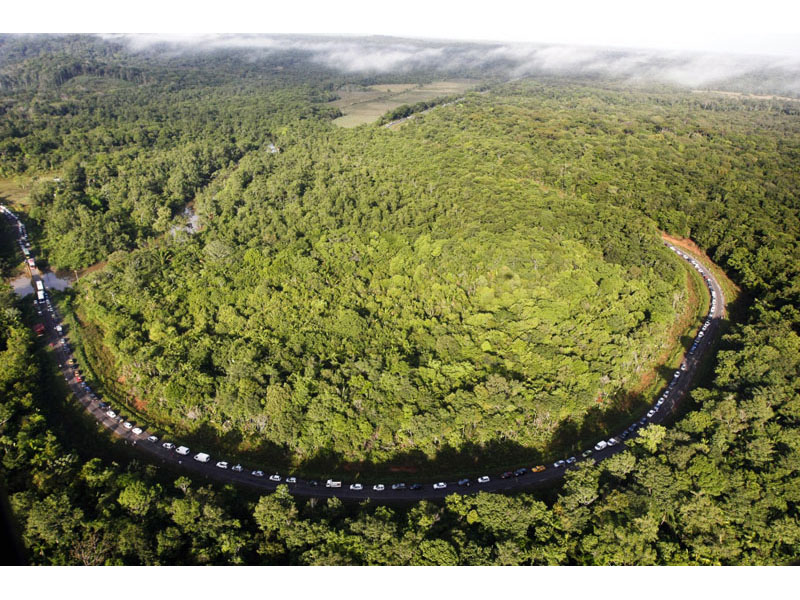 Выхода нет: часы ожидания в крупнейших дорожных пробках в разных уголках земного шара - ФОТОСЕССИЯ