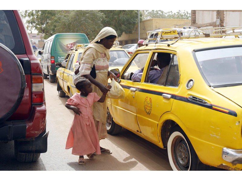 Выхода нет: часы ожидания в крупнейших дорожных пробках в разных уголках земного шара - ФОТОСЕССИЯ