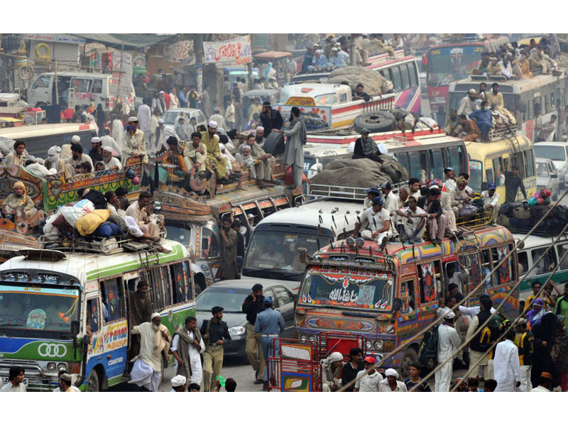 Выхода нет: часы ожидания в крупнейших дорожных пробках в разных уголках земного шара - ФОТОСЕССИЯ