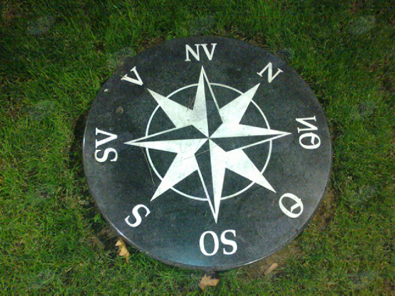 Куда указывает странный компас в центре Баку? – МОБИЛЬНЫЙ РЕПОРТЕР - ФОТО