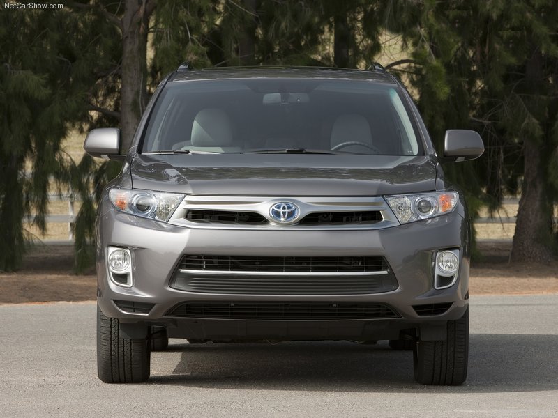Toyota Highlander Hybrid 2011: сочетание скорости и экономии - ФОТОСЕССИЯ