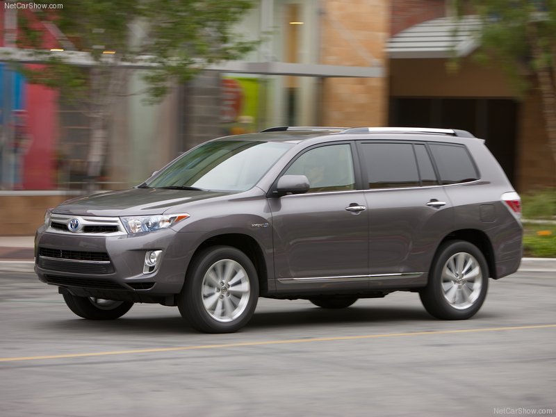 Toyota Highlander Hybrid 2011: сочетание скорости и экономии - ФОТОСЕССИЯ