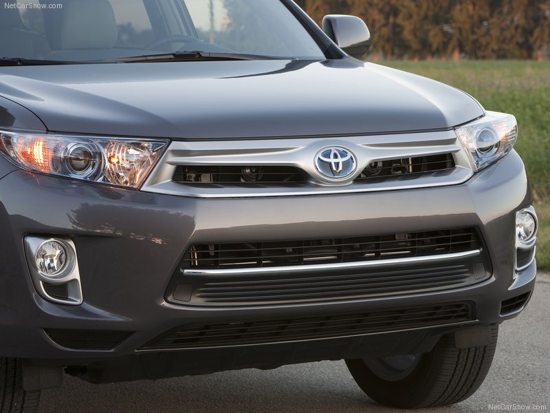 Toyota Highlander Hybrid 2011: сочетание скорости и экономии - ФОТОСЕССИЯ