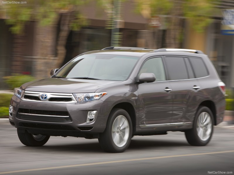 Toyota Highlander Hybrid 2011: сочетание скорости и экономии - ФОТОСЕССИЯ