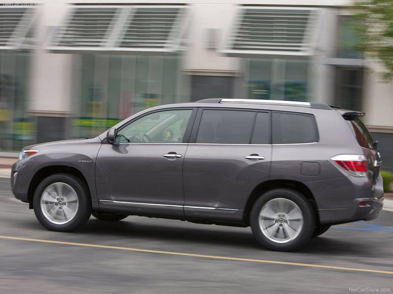 Toyota Highlander Hybrid 2011: сочетание скорости и экономии - ФОТОСЕССИЯ