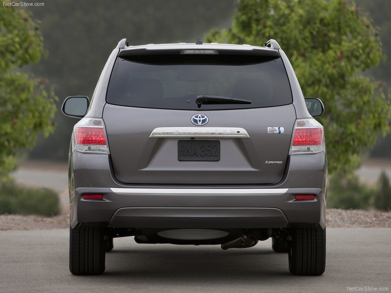 Toyota Highlander Hybrid 2011: сочетание скорости и экономии - ФОТОСЕССИЯ