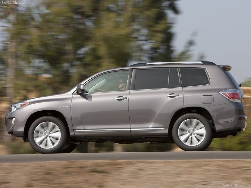 Toyota Highlander Hybrid 2011: сочетание скорости и экономии - ФОТОСЕССИЯ
