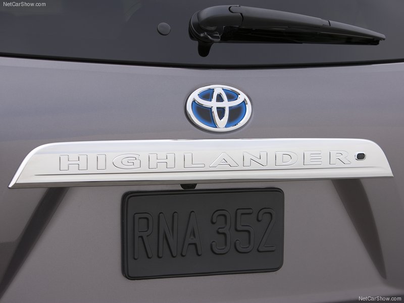Toyota Highlander Hybrid 2011: сочетание скорости и экономии - ФОТОСЕССИЯ