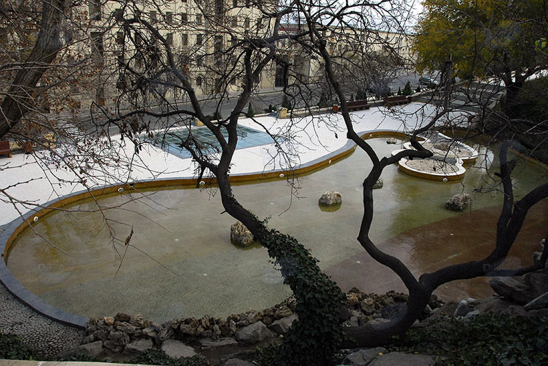 Самые красивые уголки бакинских парков - ФОТОСЕССИЯ