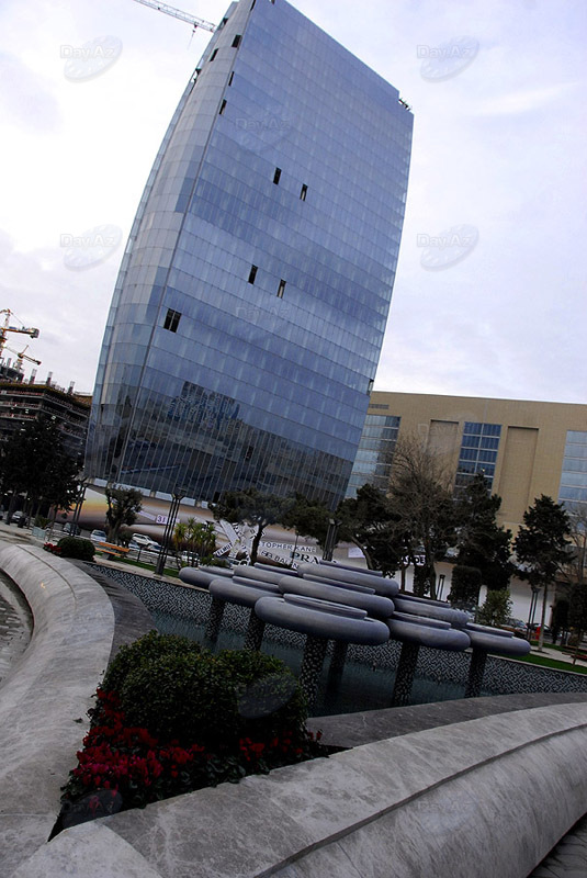 Самые красивые уголки бакинских парков - ФОТОСЕССИЯ