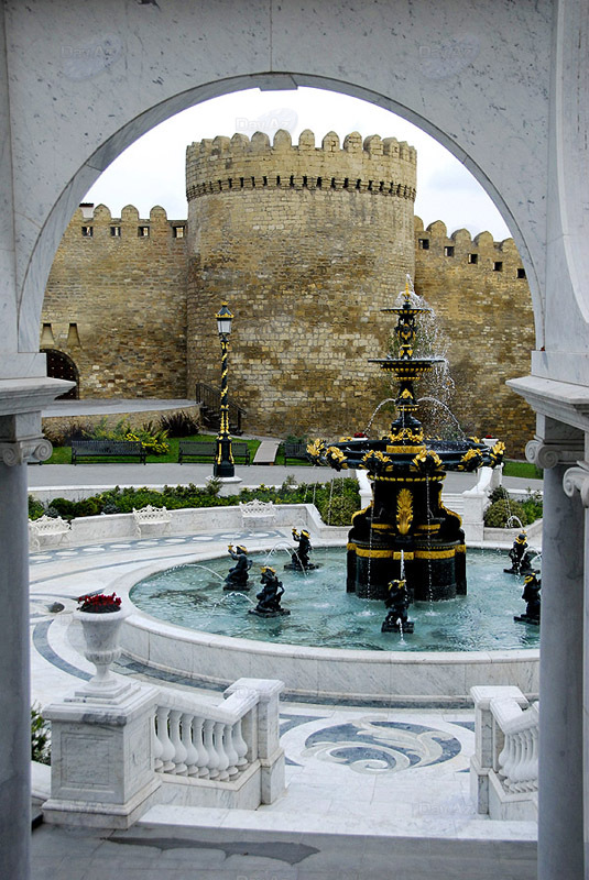 Самые красивые уголки бакинских парков - ФОТОСЕССИЯ