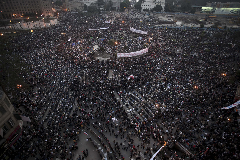 Египетские военные начали задерживать манифестантов - ОБНОВЛЕНО - ВИДЕО - ФОТО