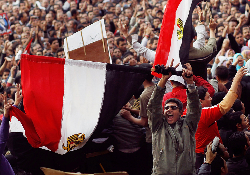 Египетские военные начали задерживать манифестантов - ОБНОВЛЕНО - ВИДЕО - ФОТО