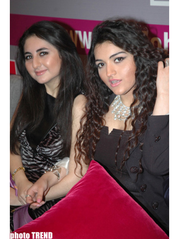 Обнародованы результаты голосования 17 участников конкурса "Азеристар-2011" – ФОТОСЕССИЯ