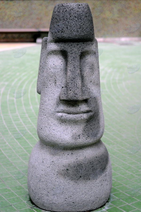 Бронзовые незнакомцы в парках Баку - ФОТОСЕССИЯ