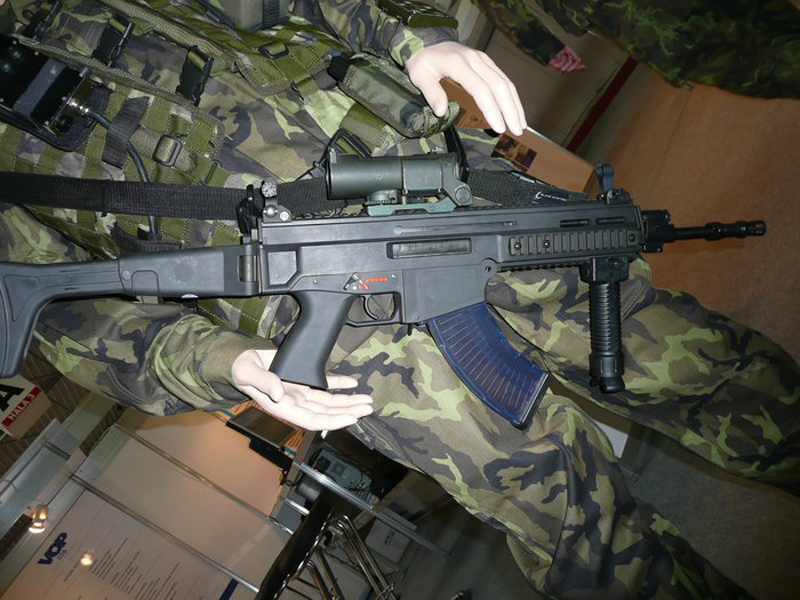 Штурмовая винтовка CZ-805: для спецназа - ФОТО