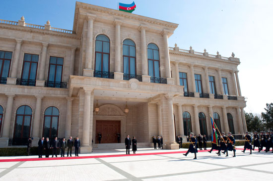 Президент Ильхам Алиев: "Достигнутые в ходе переговоров договоренности и принятые декларации нарушаются Арменией" - ОБНОВЛЕНО – ФОТО