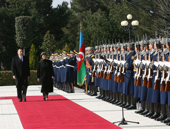 Президент Ильхам Алиев: "Достигнутые в ходе переговоров договоренности и принятые декларации нарушаются Арменией" - ОБНОВЛЕНО – ФОТО