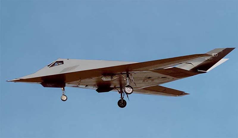 Самолет F-117 Nighthawk: дерзкий вызов аэродинамике - ФОТО