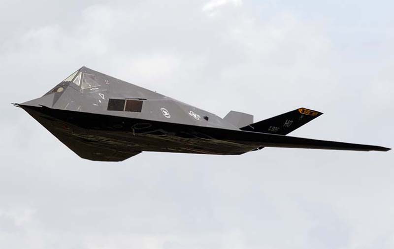 Самолет F-117 Nighthawk: дерзкий вызов аэродинамике - ФОТО