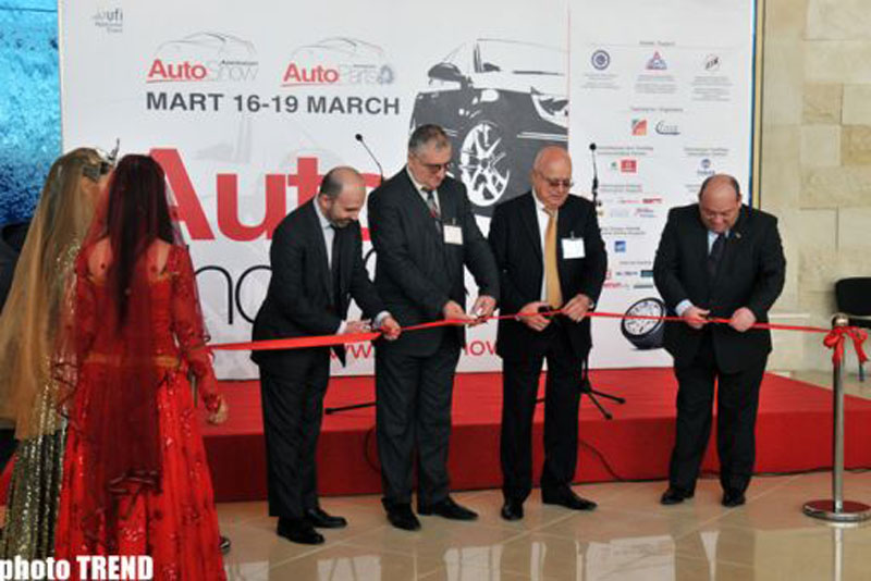 В Баку открылась международная автомобильная выставка AutoShow - ФОТО