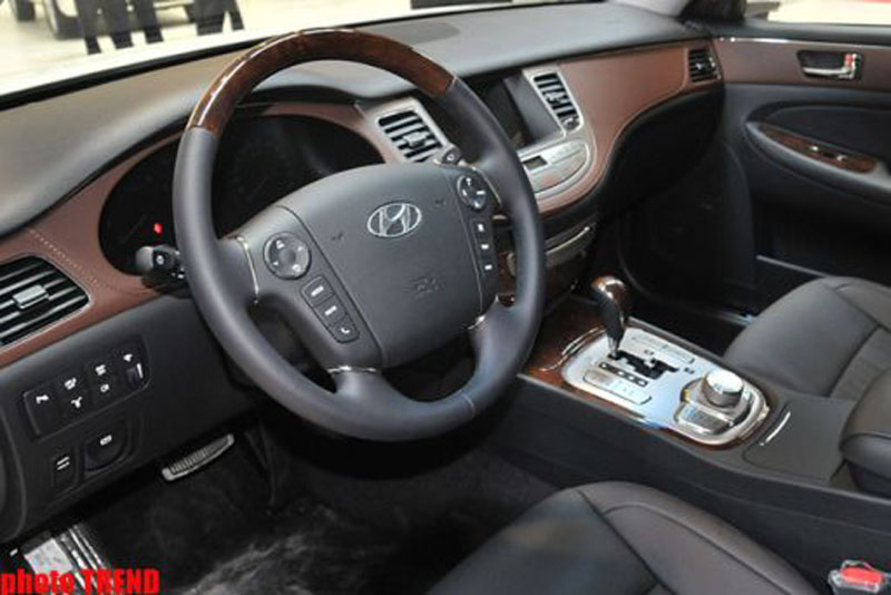 В Баку открылась международная автомобильная выставка AutoShow - ФОТО
