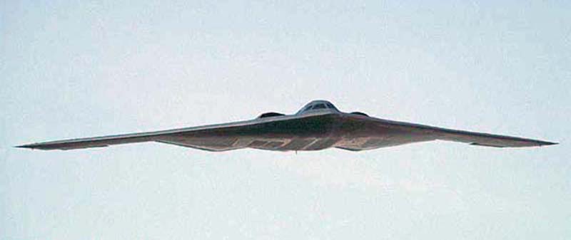 Стратегический бомбардировщик B-2 Spirit - ФОТО