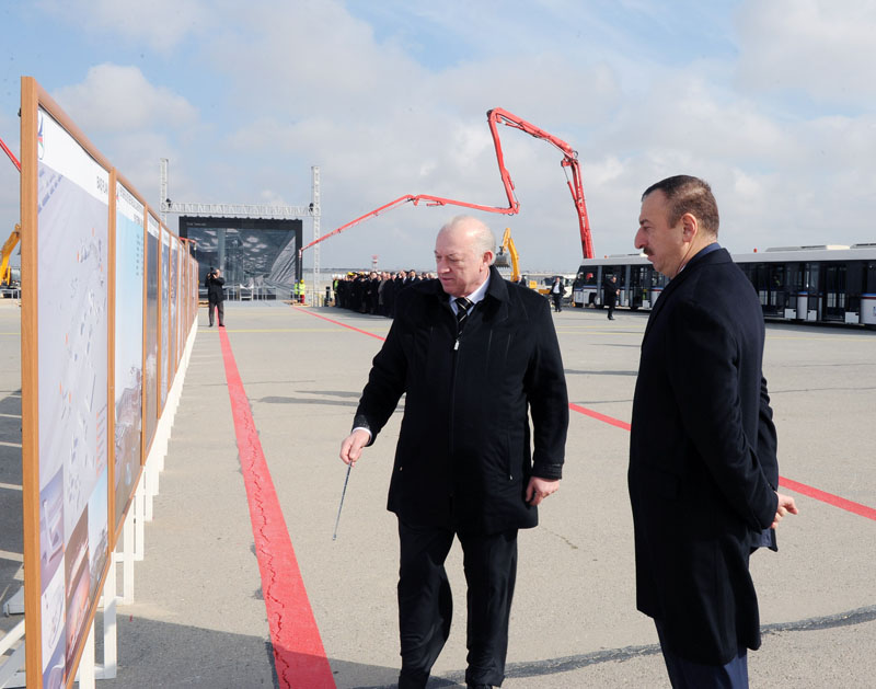 Президент Ильхам Алиев: "Уверен, что один из красивейших аэропортов мира будет именно в Баку" - ОБНОВЛЕНО - ФОТО