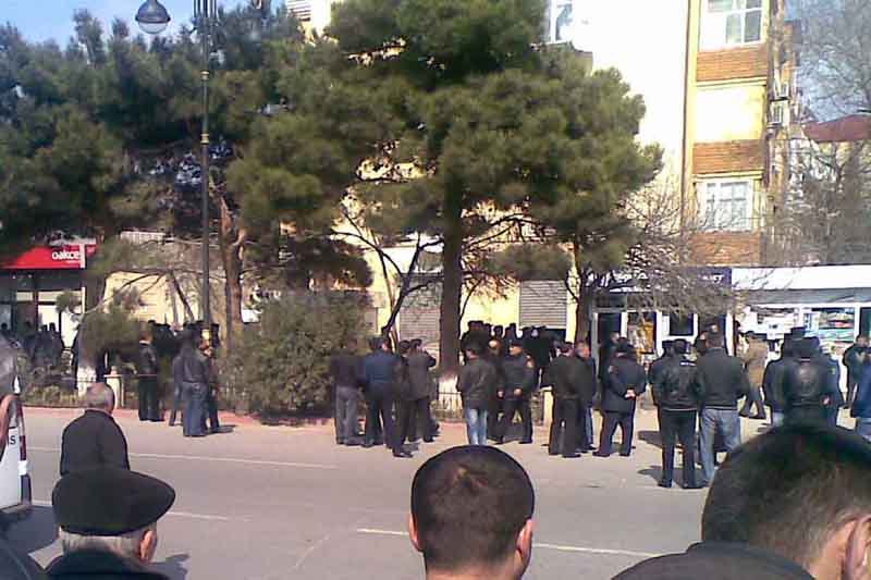 Sumqayıtda ticarət obyektləri niyə sökülür? - FOTO