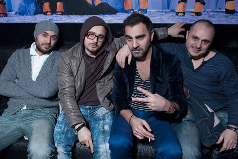 Нура Сури со сладкой грампластинкой - ФОТОСЕССИЯ