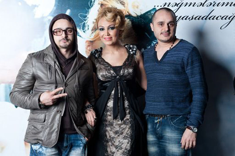 Нура Сури со сладкой грампластинкой - ФОТОСЕССИЯ