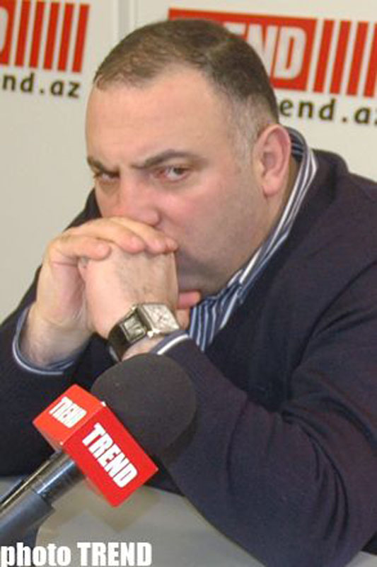 Бахрам Багирзаде о КВНе, планах на будущее и старом телефоне - ФОТО