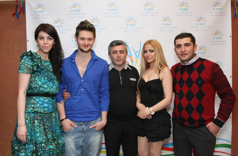 Как Eldar & Nigar проводили из Киева в Дюссельдорф - ФОТОСЕССИЯ